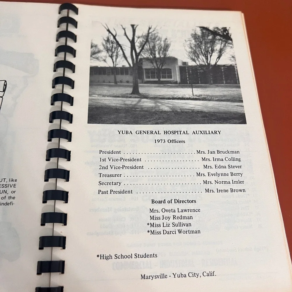 Vintage 1973 Feeder's Digest Cookbook Yuba General Hospital Auxiliary California
